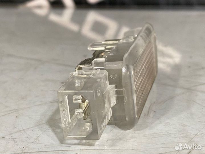 Плафон салона Audi A4 B6 ASN 2004