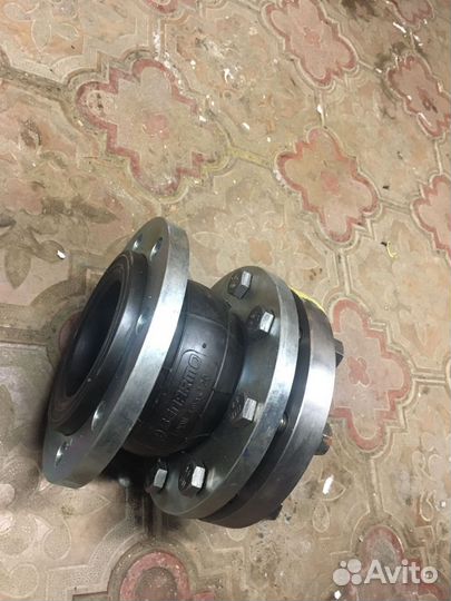 Компенсатор фланцевый антивибрационный benarmo