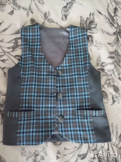 Жилетка для девочки школьная