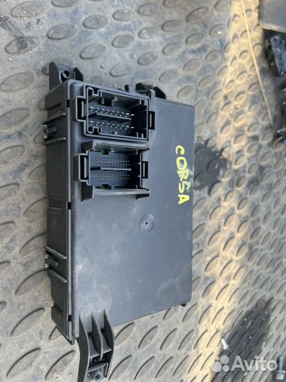 Блок предохранителей Opel Corsa D