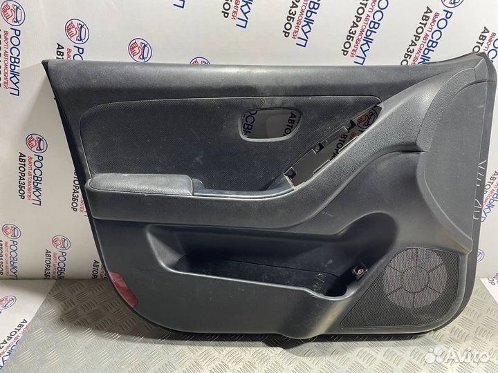 Обшивка двери Hyundai Elantra