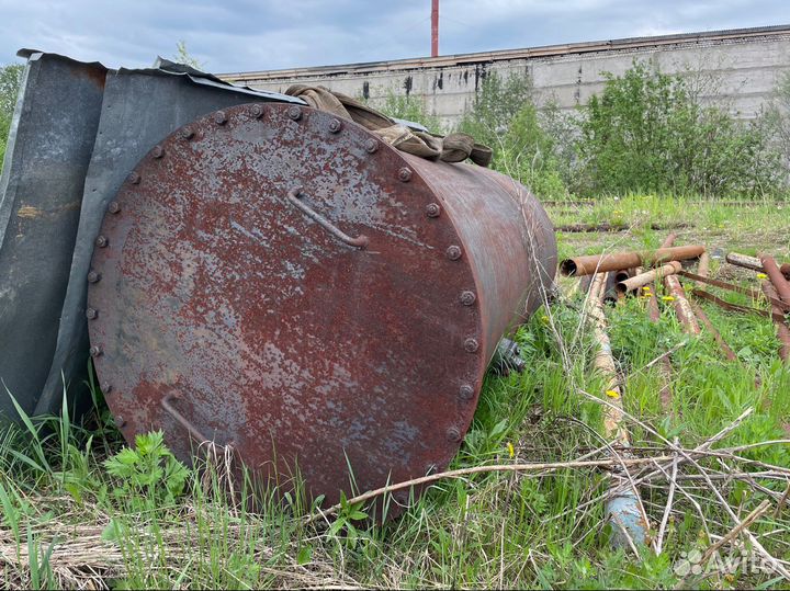 Емкость металлическая 1,2 куба