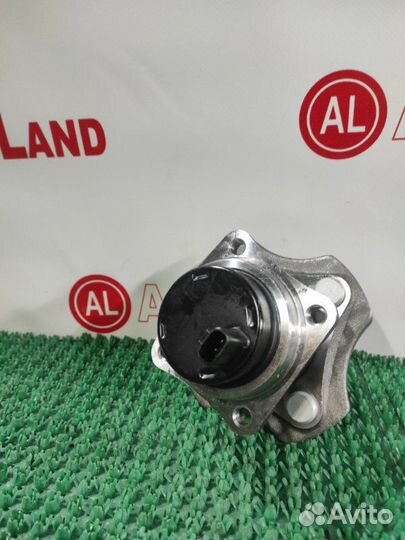 Ступичный узел задний Toyota Corolla NZE121 1NZ-FE