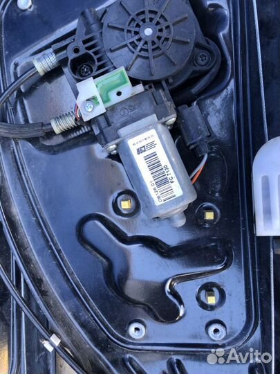 Стеклоподъемник электр. Land Rover Freelander 2