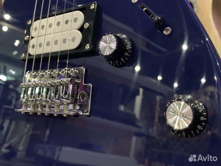 Электрогитара + Комбоусилитель 10вт