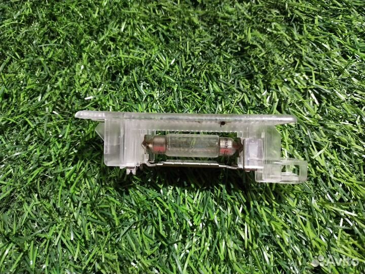 Плафон багажника Volkswagen Tiguan II