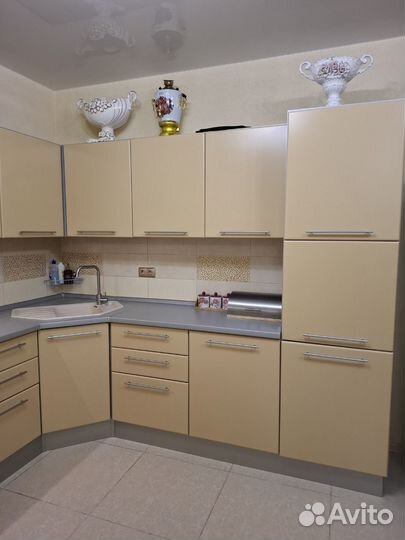 Кухонные гарнитуры угловые бу