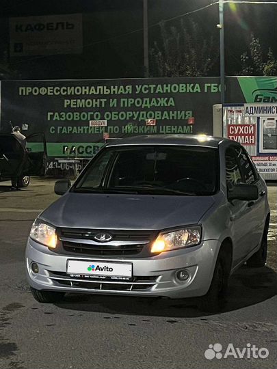 LADA Granta 1.6 МТ, 2012, 335 000 км