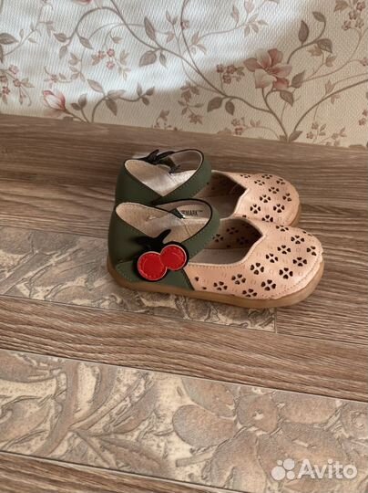 Туфли для девочки 25 размер