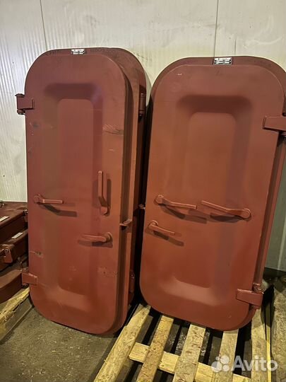 Дверь судовая вгн 1600*600*5 правая с