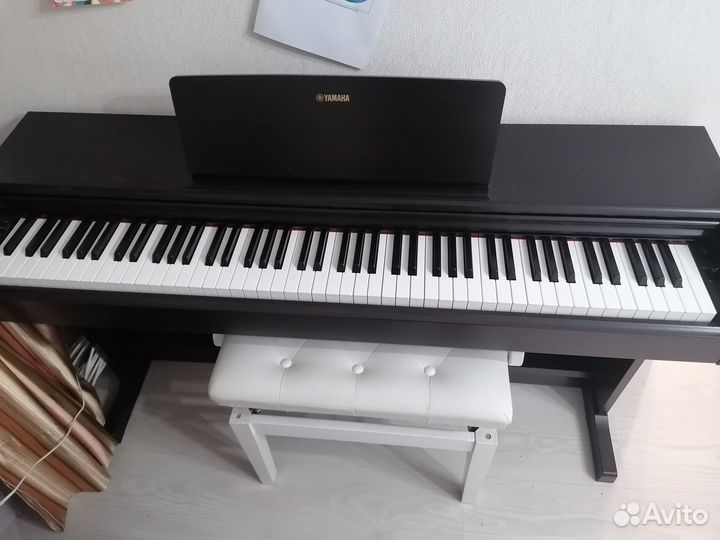 Цифровое пианино yamaha ydp-144R