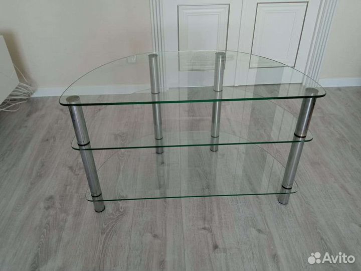 Стеклянная тумба для телевизора