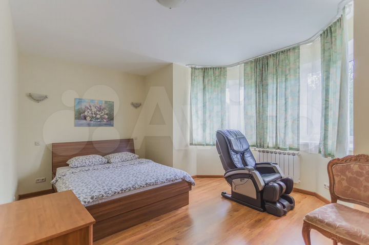 4-к. квартира, 100 м², 3/11 эт.