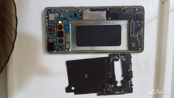 Samsung Galaxy S10+, 8/128 ГБ