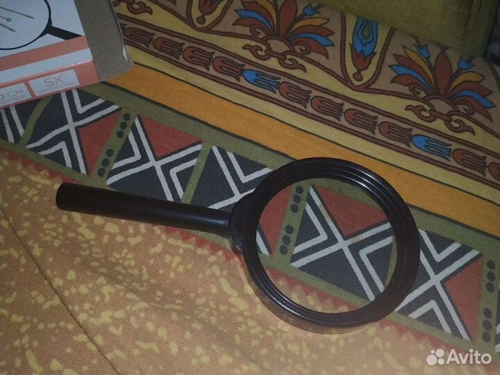 Увеличительная лупа