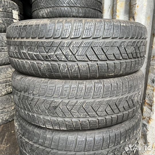 Pirelli Scorpion Winter 215/65 R17