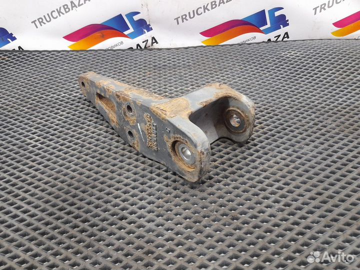 Кронштейн крепления передней рессоры (левый)