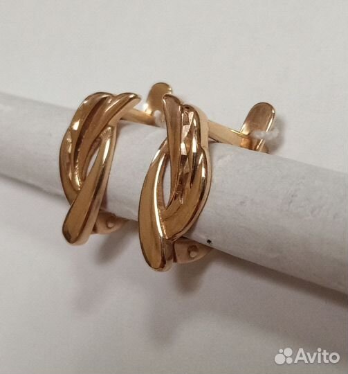 Золотые серьги