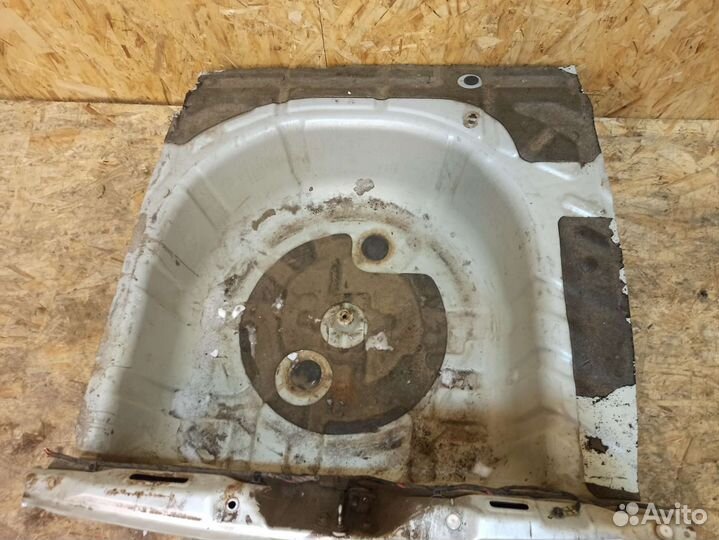 Панель задняя Kia Cerato 1