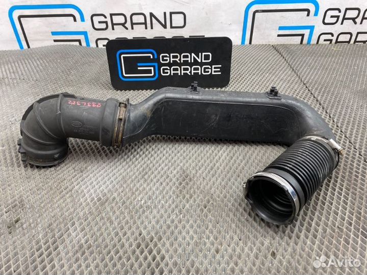 Патрубок воздушный левый Range Rover 3 L322 368DT