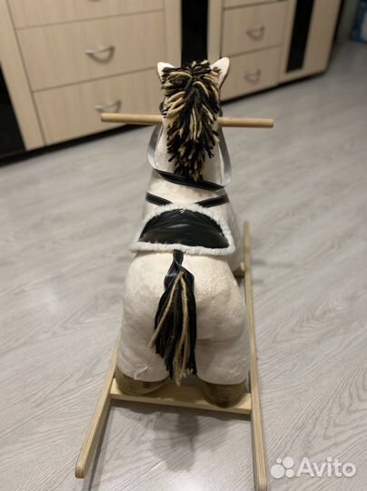 Лошадь качалка