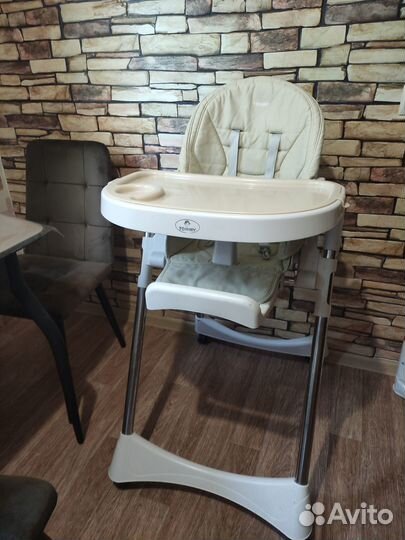 Стульчик для кормления Tommy