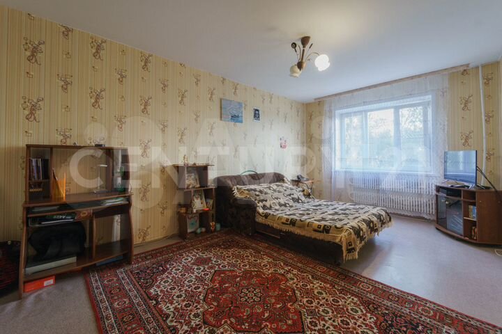 2-к. квартира, 57 м², 3/10 эт.