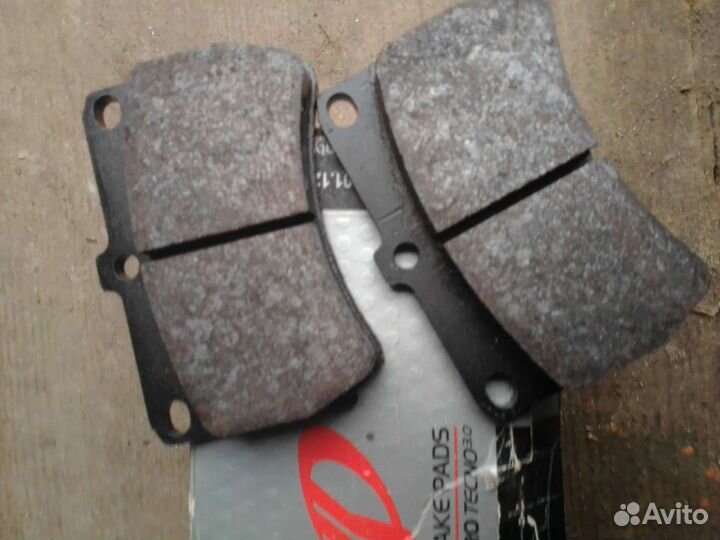 Колодки на mazda 323
