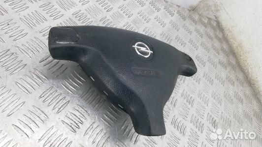 Подушка безопасности водителя opel zafira A (3BE18