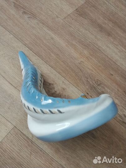 Фарфоровая пепельница Осетр