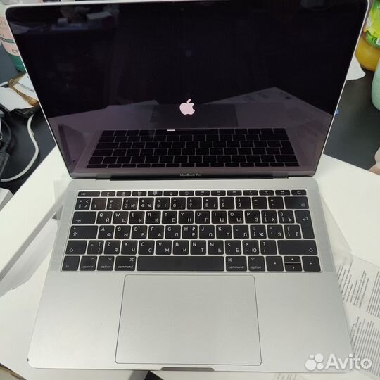 MacBook Pro 2017 13.3/8GB/128GB