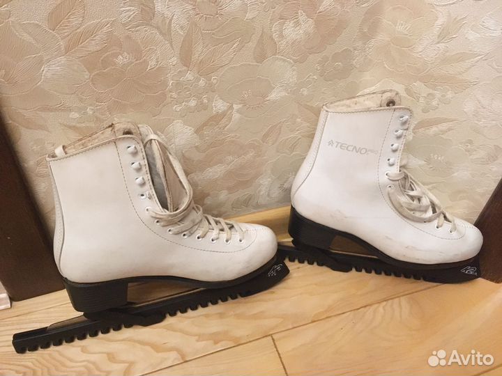 Коньки фигурные tecno PRO