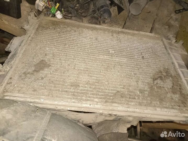 Радиатор Saab 900