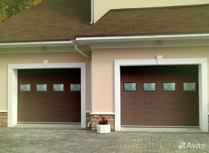 Секционные ворота