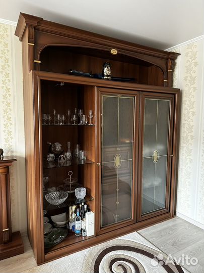 Шкаф стенка в гостиную