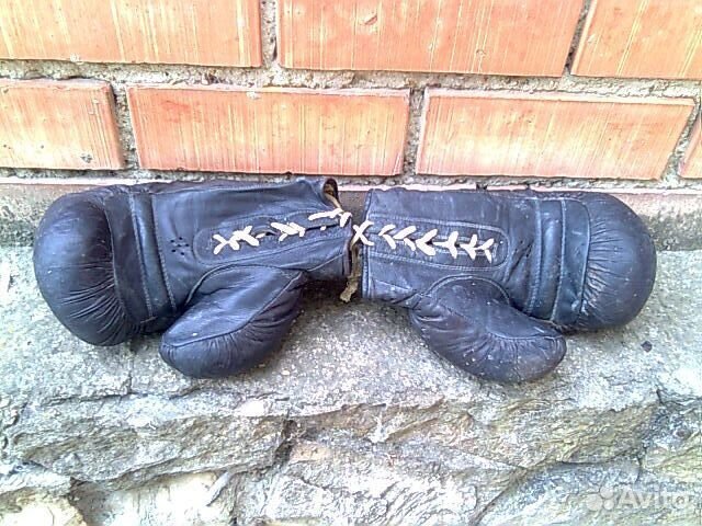 Боксерские перчатки