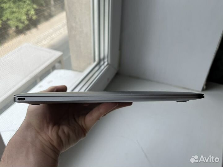 MacBook 12-inch (2017)