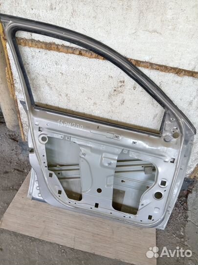 Дверь передняя левая Renault Megane 2