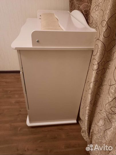 Пеленальный столик и детский комод