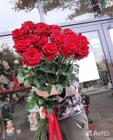 Букет роз 101 роза 51 роза