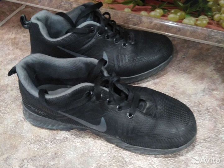 Кроссовки nike