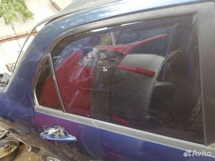 Стекло дверей на lancer 9 седан, универсал