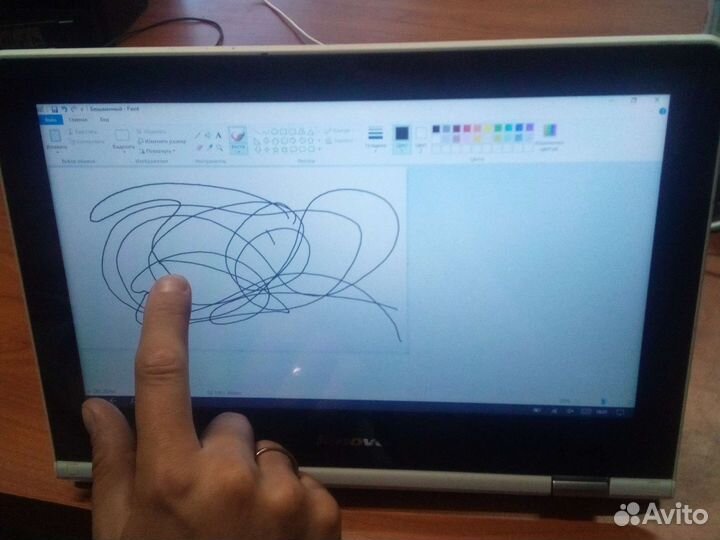 Ноутбук Lenovo Yoga 300 - 11Ibr (SSD256)