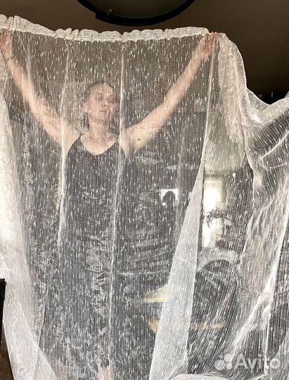 Тюль персиково-розового оттенка