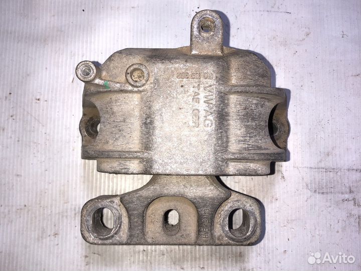 Опора двигателя VAG 1K0 199 262 AJ