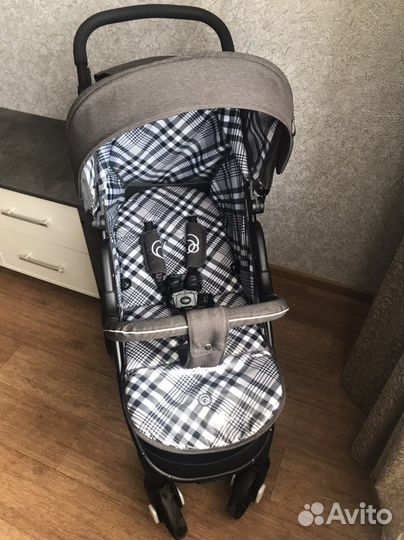 Прогулочная коляска rant largo