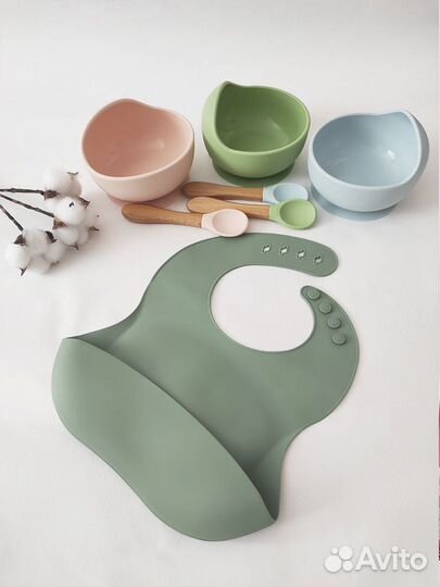 Силиконовый нагрудник-слюнявчик с карманом