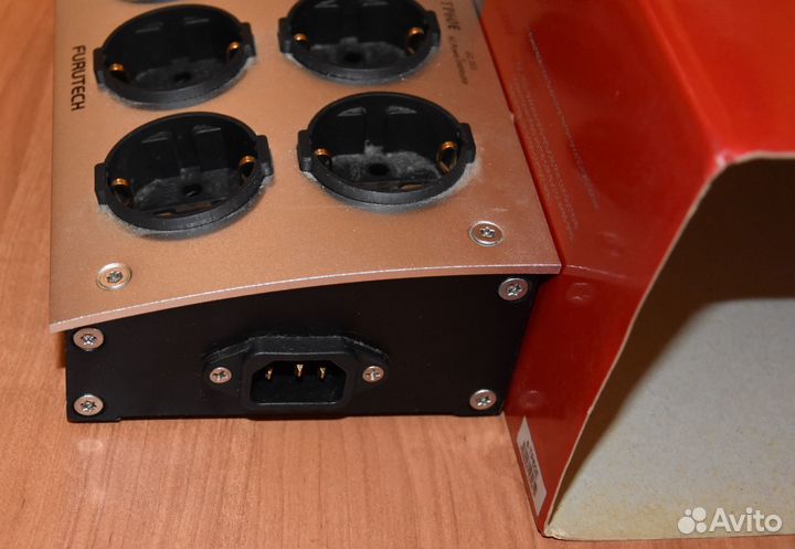 Сетевой распределитель Furutech E-TP60E