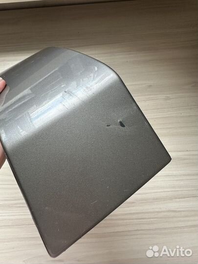 Молдинг под фонарь задний правый