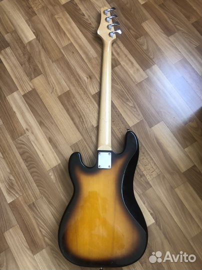 Бас гитара washburn 90-х годов